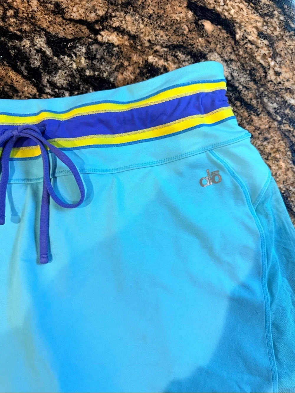 Alo skirt with Striped Waistband